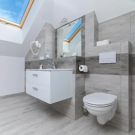 Astra - & Restaurant 아파트