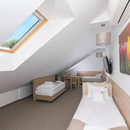 Astra - & Restaurant * 오시비엥침