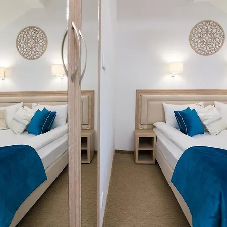 Astra - & Restaurant