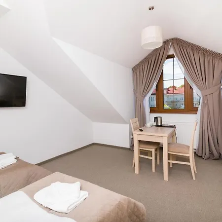 Astra - & Restaurant アパート オシフィエンチム