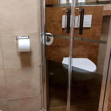 아파트 Astra - & Restaurant