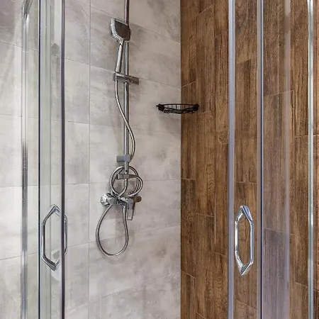 アパート Astra - & Restaurant *