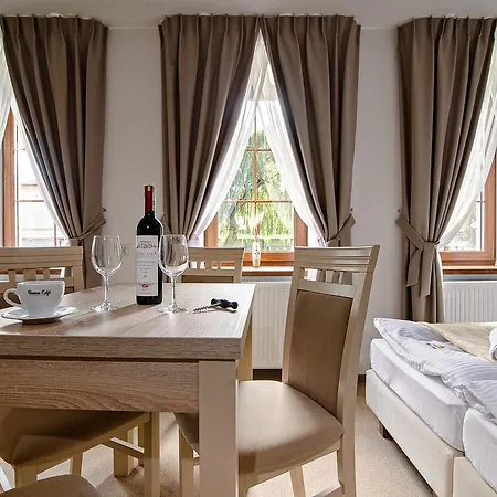 Astra - & Restaurant 아파트