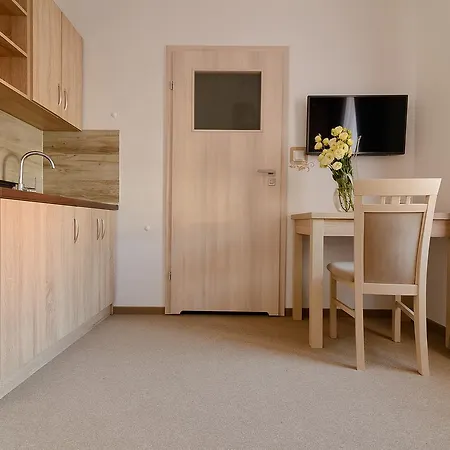 Astra - & Restaurant * 오시비엥침