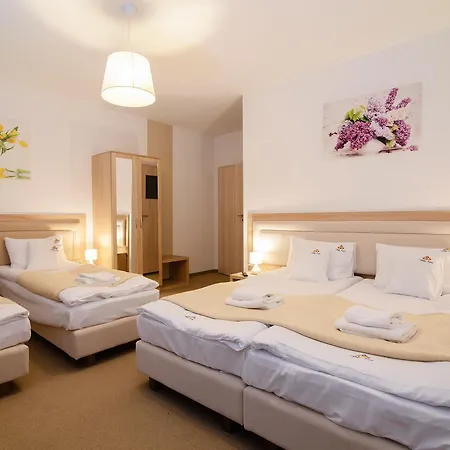 아파트 Astra - & Restaurant