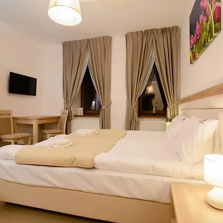 Astra - & Restaurant 아파트