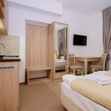 Appartement Astra - & Restaurant