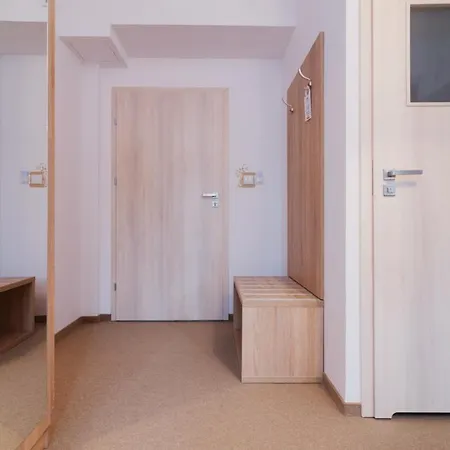 Astra - & Restaurant アパート オシフィエンチム